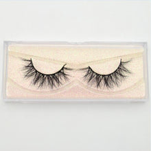 Load image into Gallery viewer, Cruelty-Free Handmade 3D Mink Lashes