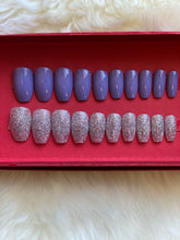 Load image into Gallery viewer, Press On Nails
