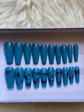 Load image into Gallery viewer, Press On Nails
