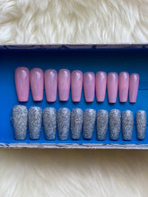 Load image into Gallery viewer, Press On Nails
